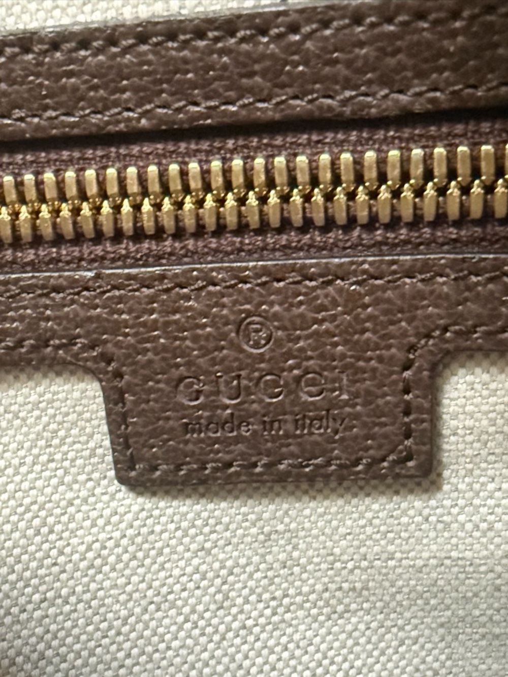 Gucci Jumbo GG Messenger Bag - Picture 7 of 9